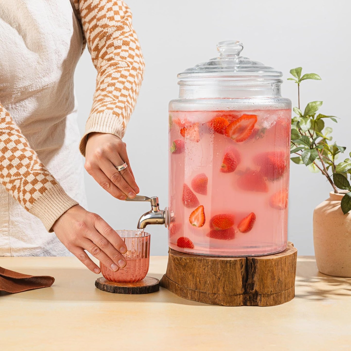 1.5 gallon round drink dispenser, view 3