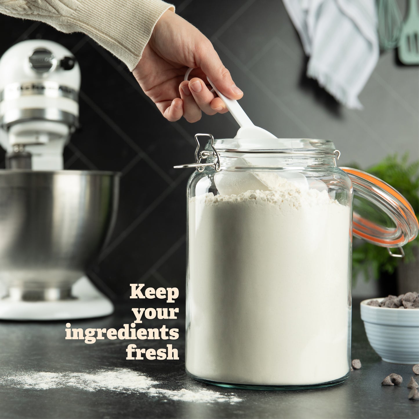 Hinged lid gallon glass jar airtight seal detail